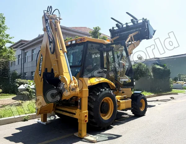 Massive 3CX Side Shift Backhoe Loader In Zimbabwe