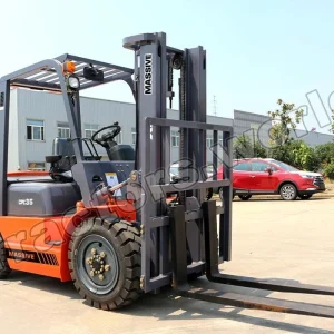 Massive CPCD35 Forklift In Zimbabwe