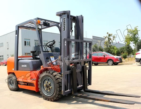 Massive CPCD35 Forklift In Zimbabwe