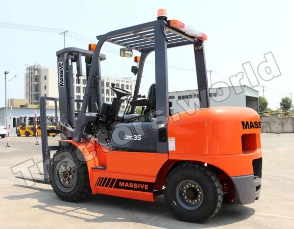 Massive CPCD35 Forklift In Zimbabwe