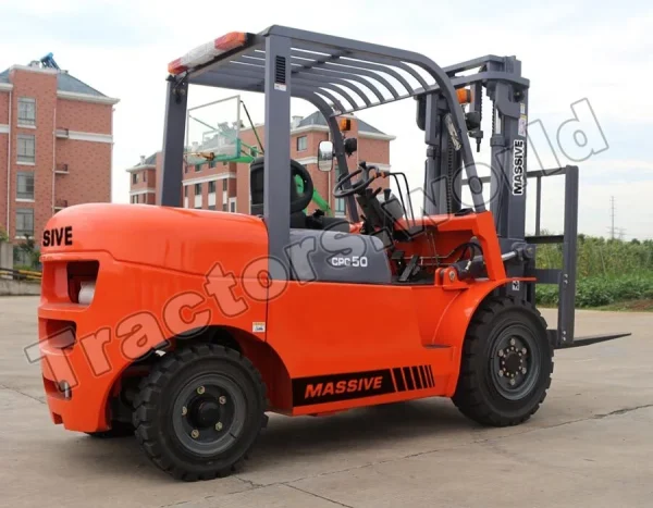 Massive CPCD50 Forklift In Zimbabwe